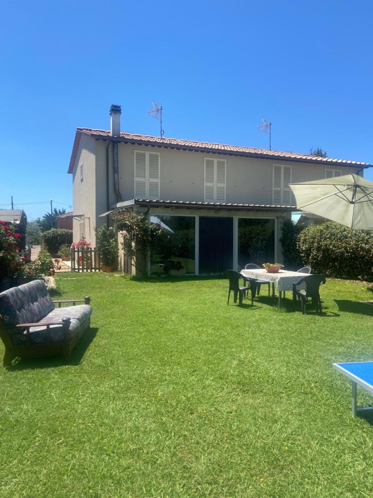 Casa Ariel Villa Lucca Exterior photo
